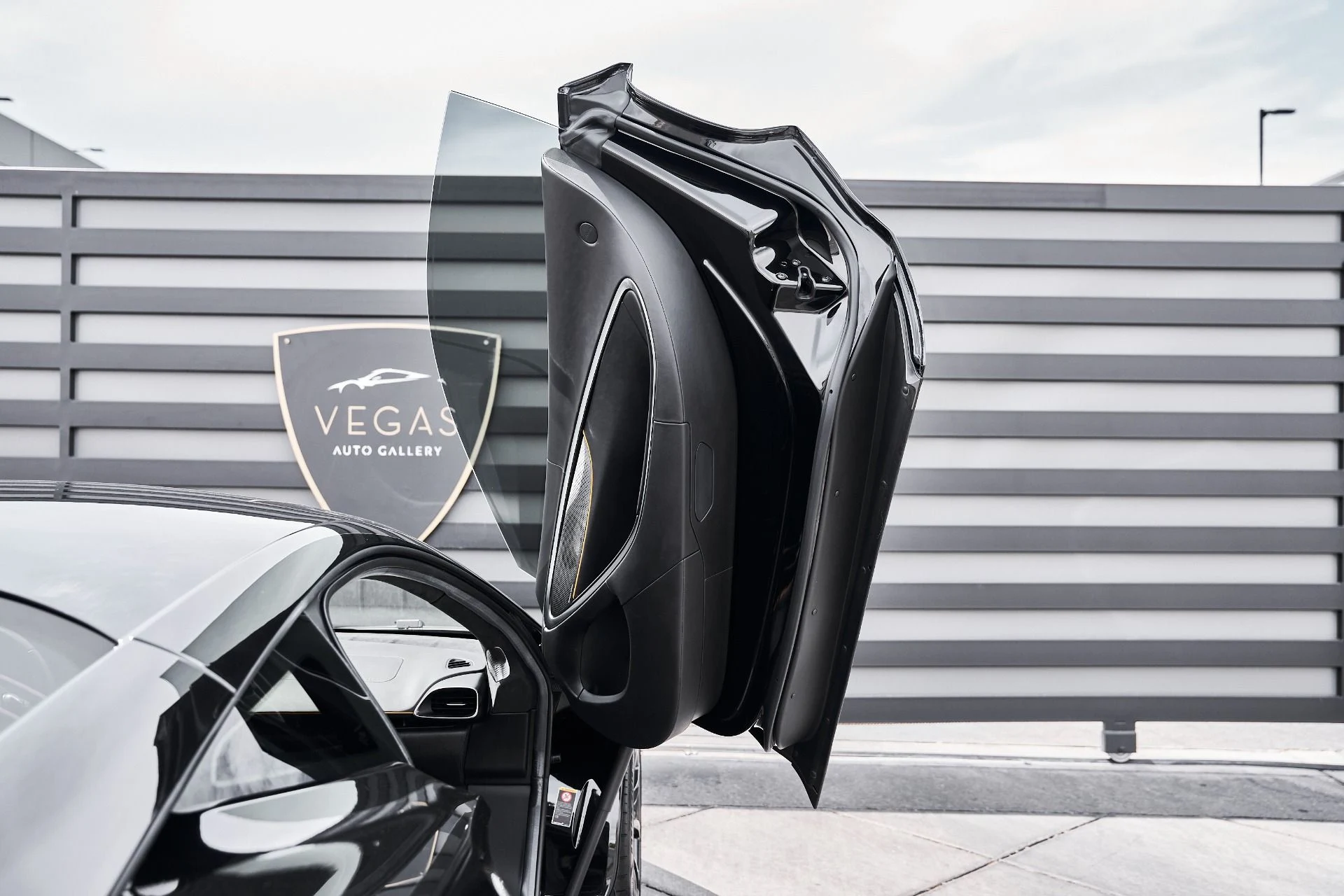 mph023_1431277931_Used_2024_Mc_Laren_Artura_1775583331_900d782bc3