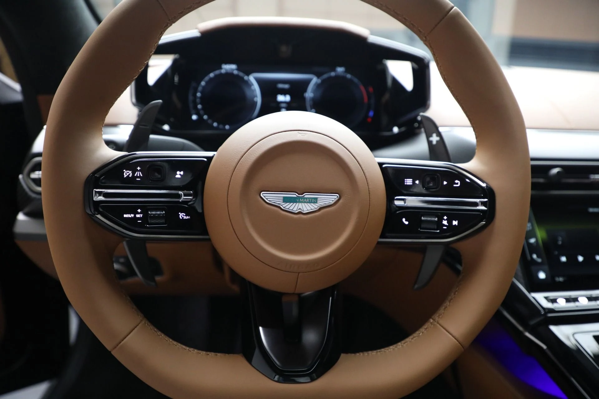 mph023_1435296611_New_2026_Aston_Martin_Vantage_43b9b799ec
