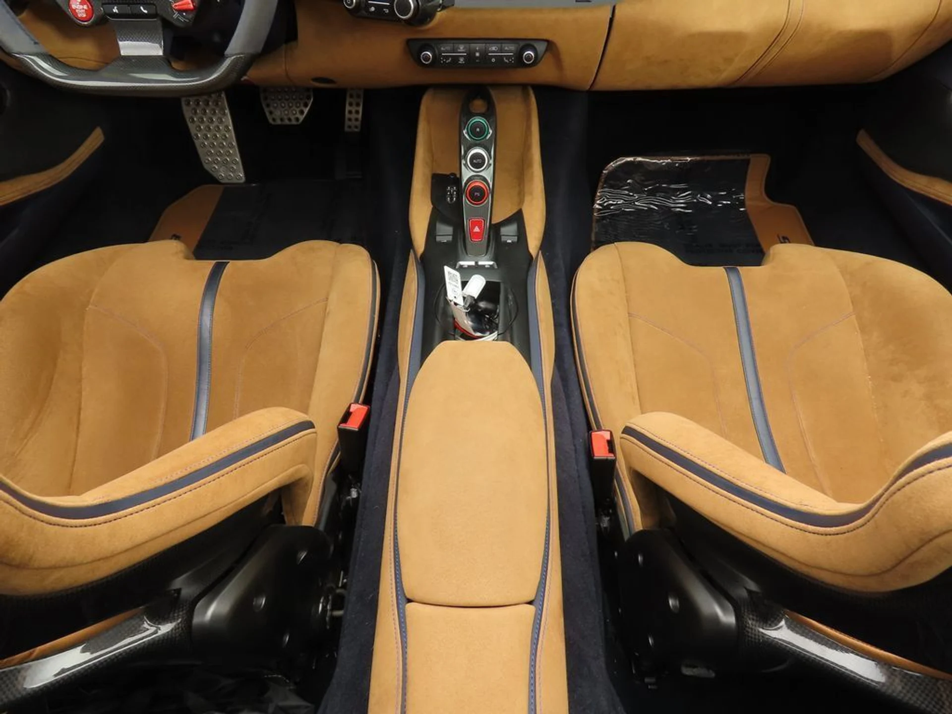 mph023_1444634311_used_2021_ferrari_812_gts_convertible_8119_22995244_24_1024_d5661a72b4