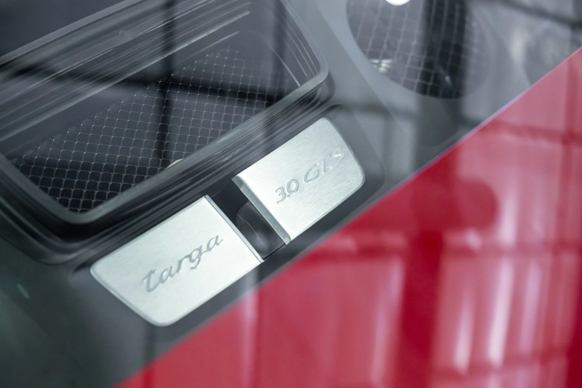 mph023_144719324_rg_85044cd0c2