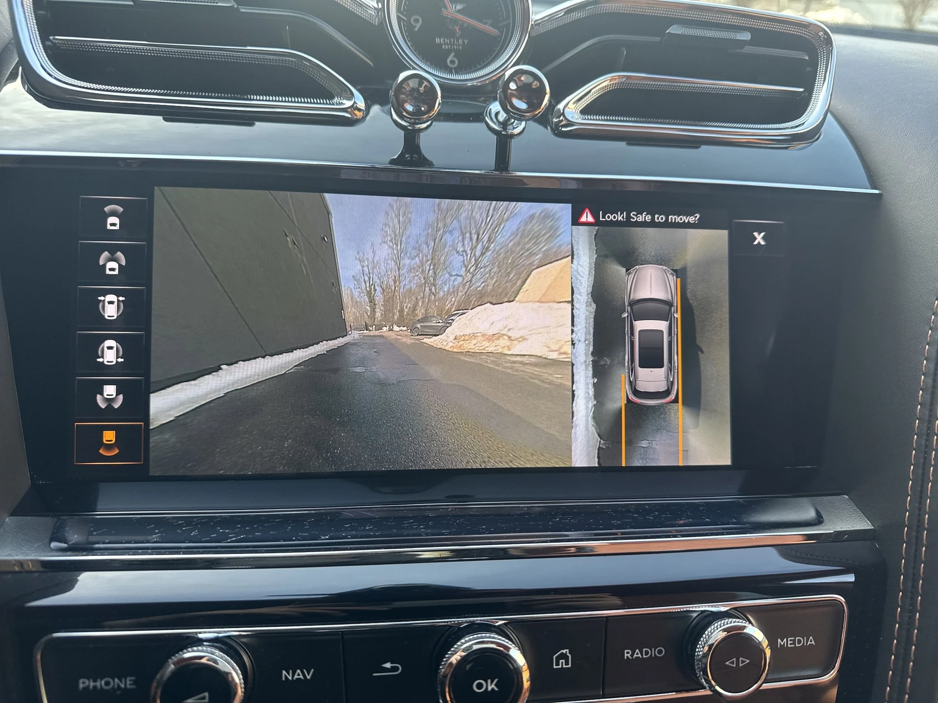 mph023_144855292_4286b3d1a34b414927e5e51e29b1b0fex_6b48eb6527