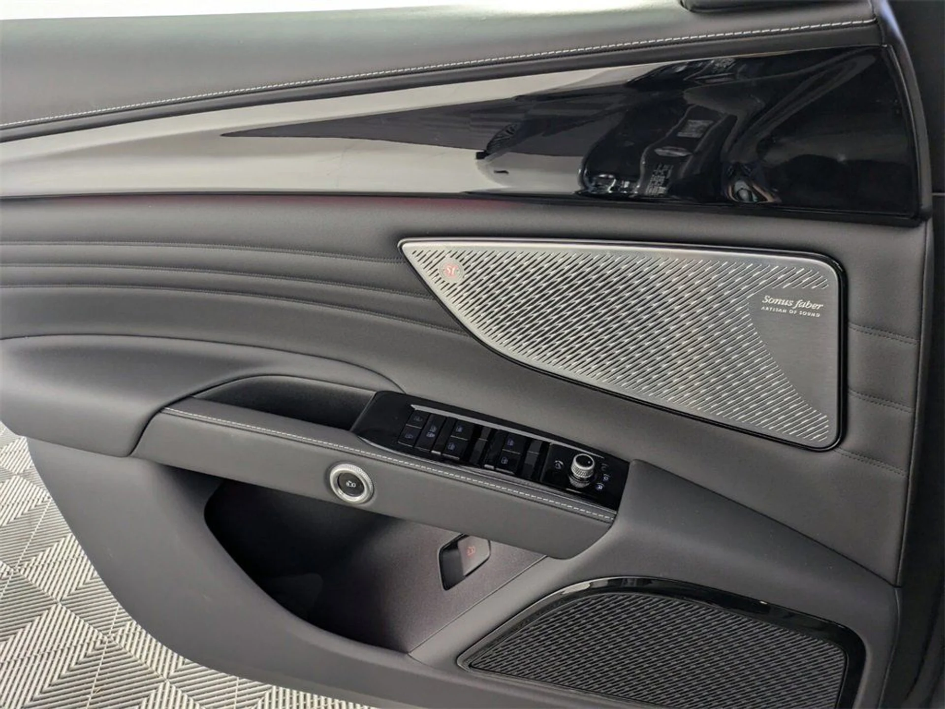 mph023_1468761307_cec81c9ed963ef0d1a9027fc7b73e65e_6eb5904013