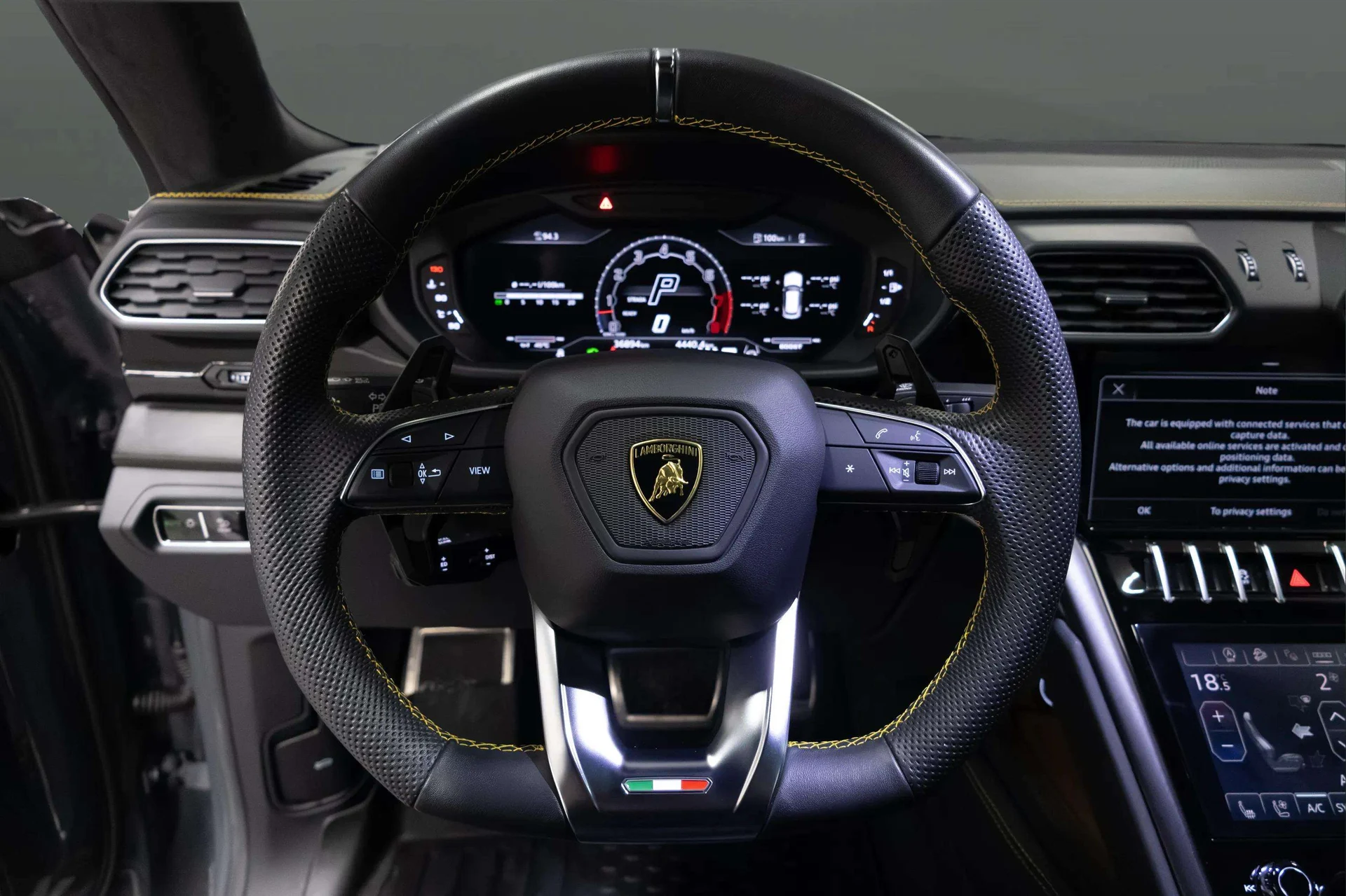 mph023_1471732677_6bdb717a_33d2_45bf_99f7_e3b019e35401_202320_Lamborghini20_Urus20_S2028_ZPBCB_3_ZL_4_PLA_2366129_24_b8a8a6401b