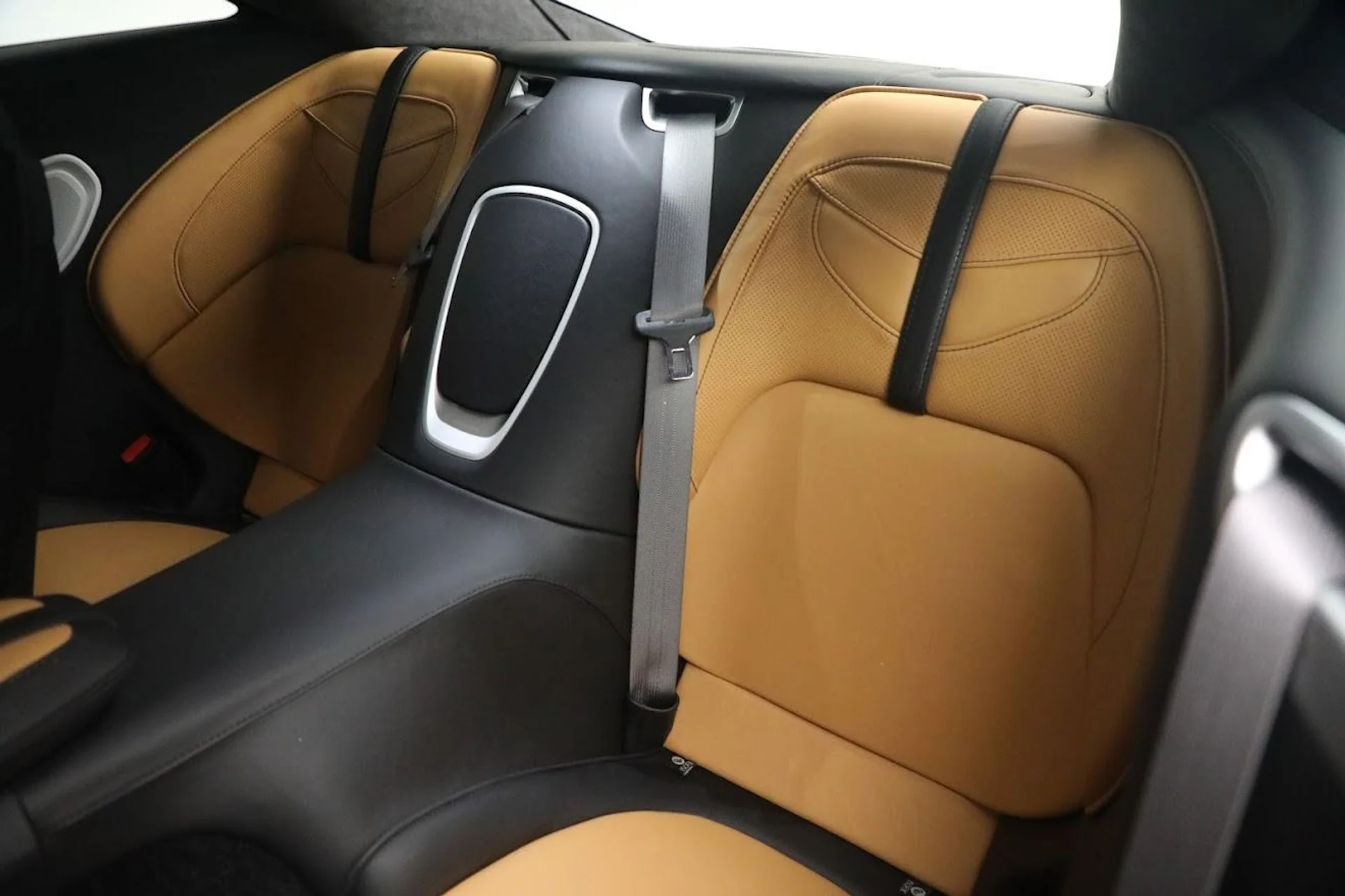 mph023_1476672785_Used_2019_Aston_Martin_DBS_Superleggera_1688394544_50639ace37