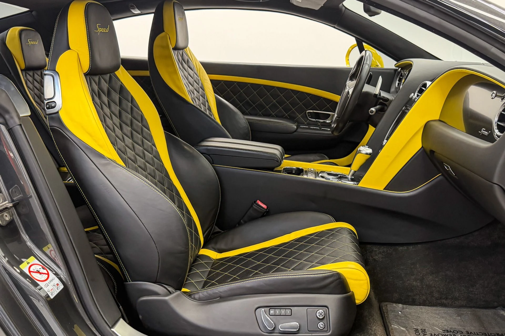 mph023_1482131755_Used_2017_Bentley_Continental_GT_Speed_Black_Edition_636_HP_W12_Cyber_Yellow_Trim_Diamond_Quilting_1789500698_9dcc4bfb82