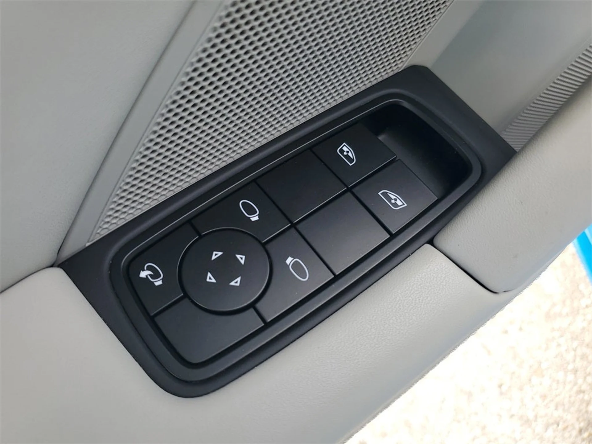 mph023_1490046043_24_84c4b3bd0d