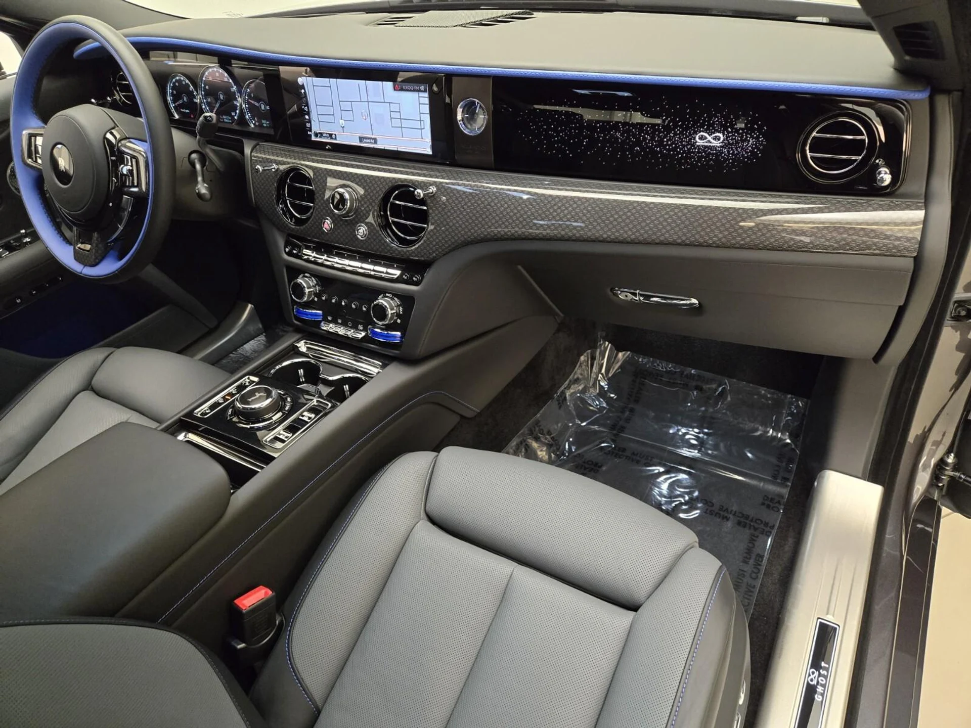 mph023_1491250451_Used_2023_Rolls_Royce_Ghost_1741259143_929ffea3f5