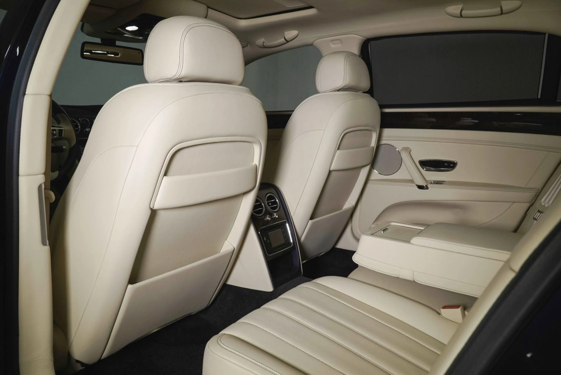 mph023_1496427173_Used_2014_Bentley_Flying_Spur_1787320963_796891d09e