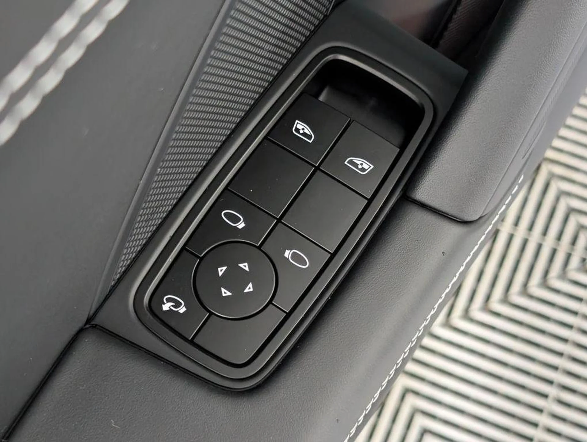 mph023_1498248532_2wi3_Vf0p6_W_Gqc_Okq75_WG_Qlyd_Yos_08163878aa