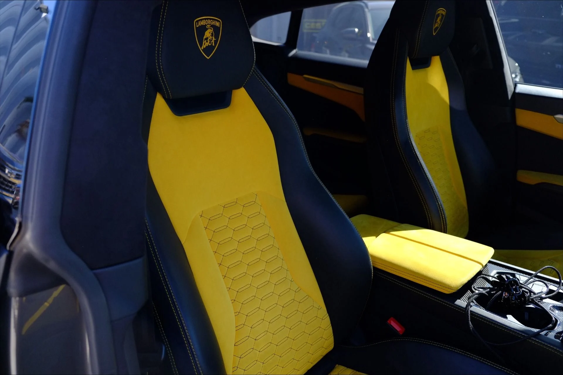 mph023_1506409007_Used_2021_Lamborghini_Urus_1776122303_649ed34125