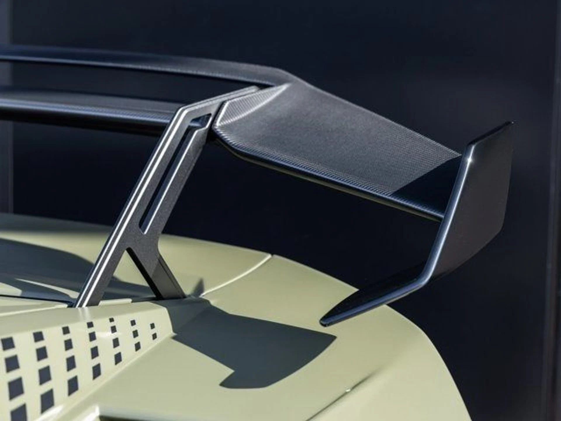 mph023_150981213_24_f3bbf18af2