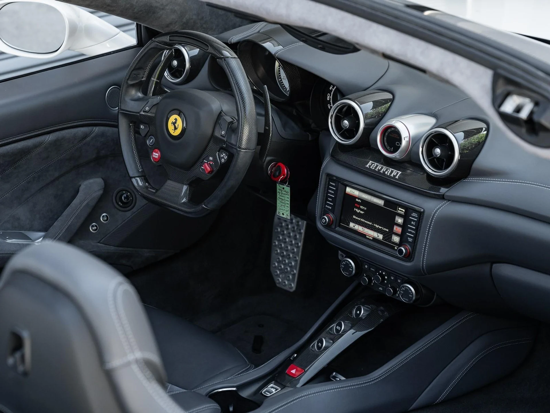 mph023_1511305576_Used_2015_Ferrari_California_T_1758132662_d40d6eea52
