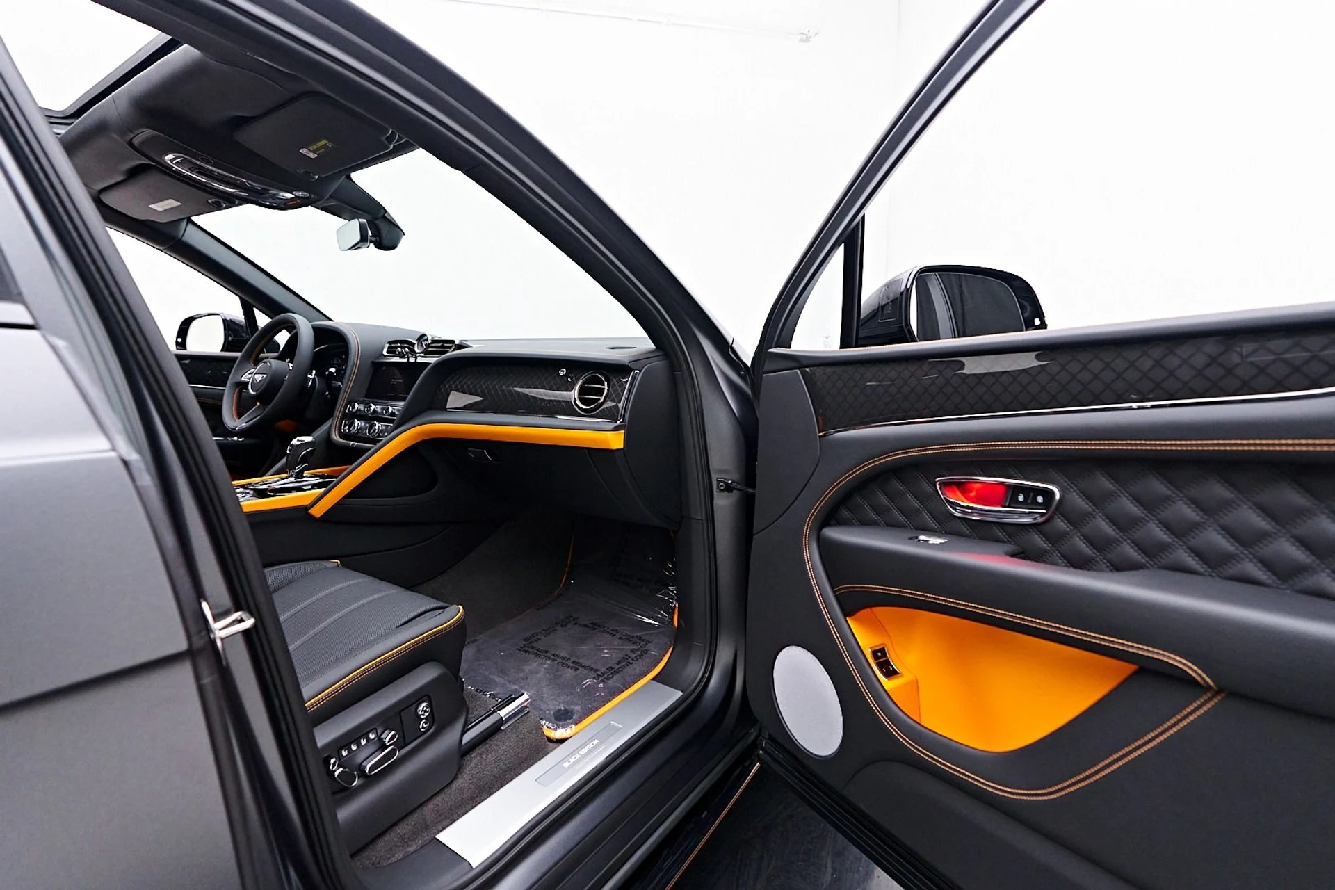 mph023_1513873249_Used_2025_Bentley_Bentayga_S_Black_Edition_1738363048_9516959eef
