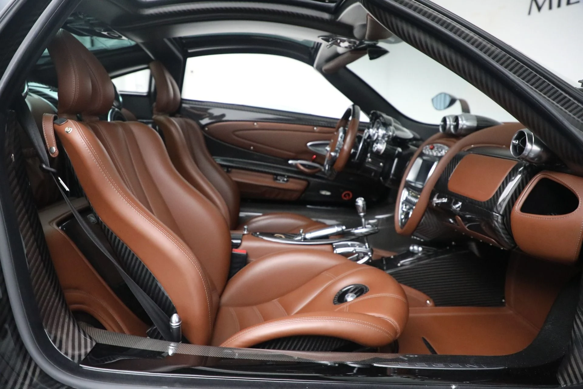 mph023_1518560756_Used_2014_Pagani_Huayra_Tempesta_29edc3bd2c
