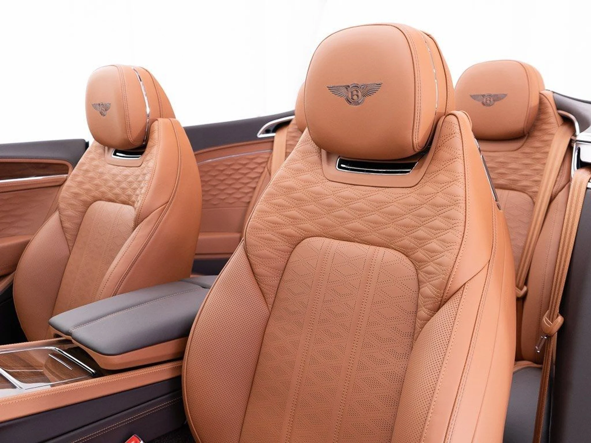 mph023_152002786_253be8f479553e91c80252d5f02bdaa3_c90074f1a8