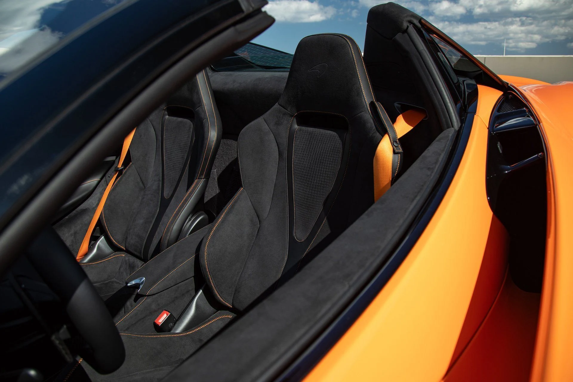 mph023_1531616636_ee6b3c6fcb9d376fb6f45299a3dab3ef_e7e39ad814