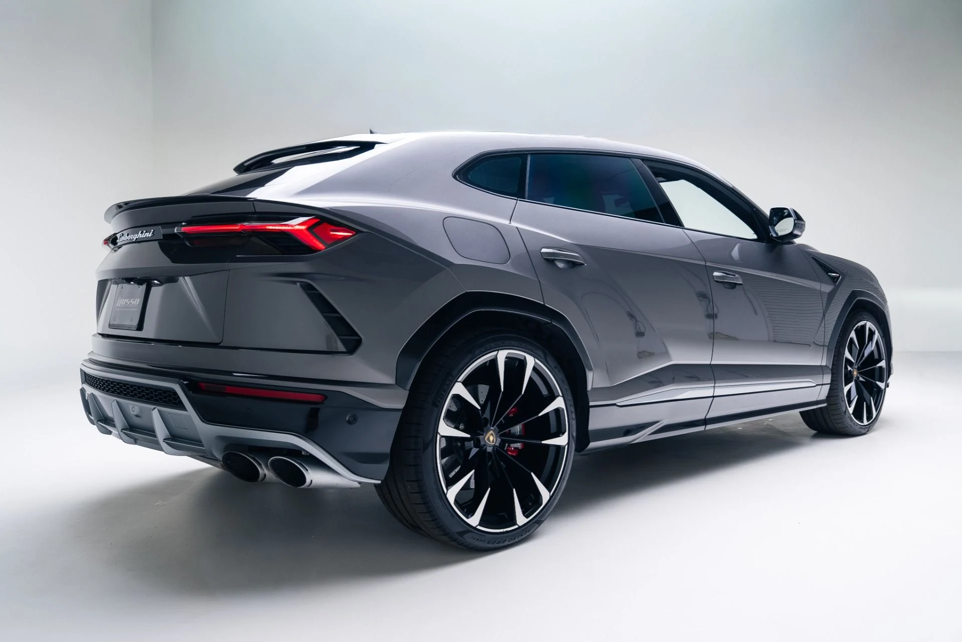mph023_155003775_Used_2021_Lamborghini_Urus_1764807920_dc0575262b