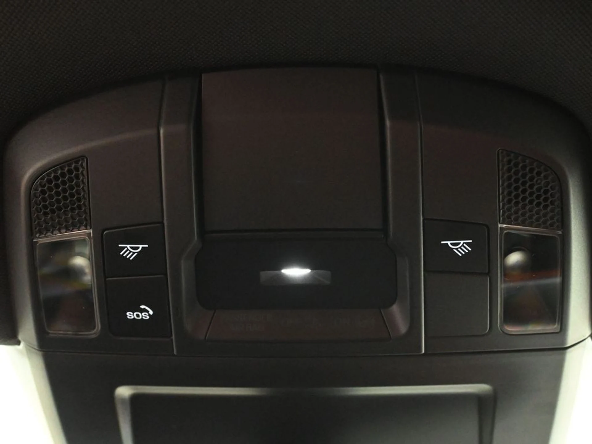 mph023_155150592_843ca2199a76e42a2f0b5f157b2411f8x_e733839a5c