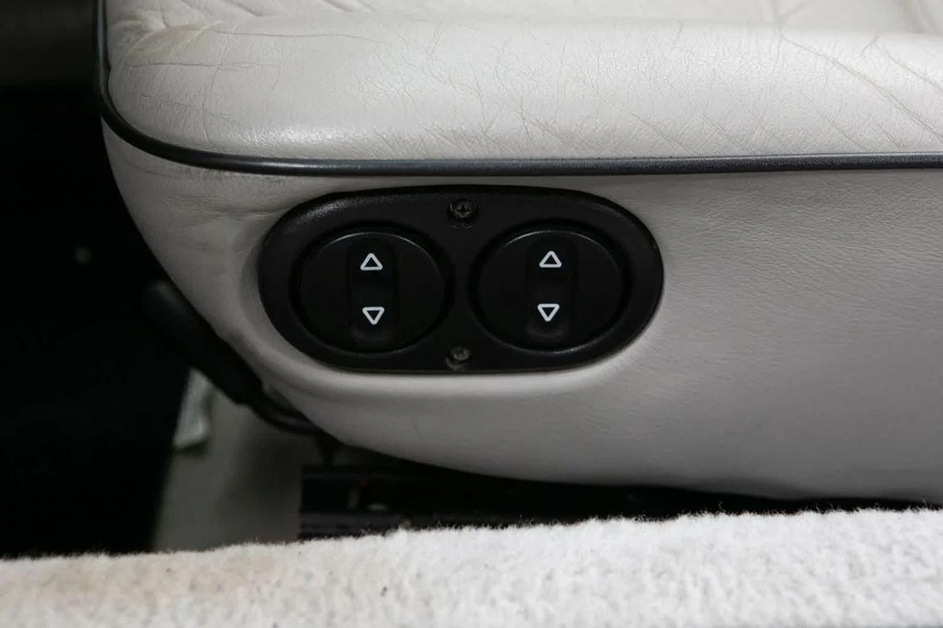 mph023_1555768304_G5_HX_8p_Ss9f_yz2e_I_Fi7_UN_8_Lc8_FY_7b18928af4