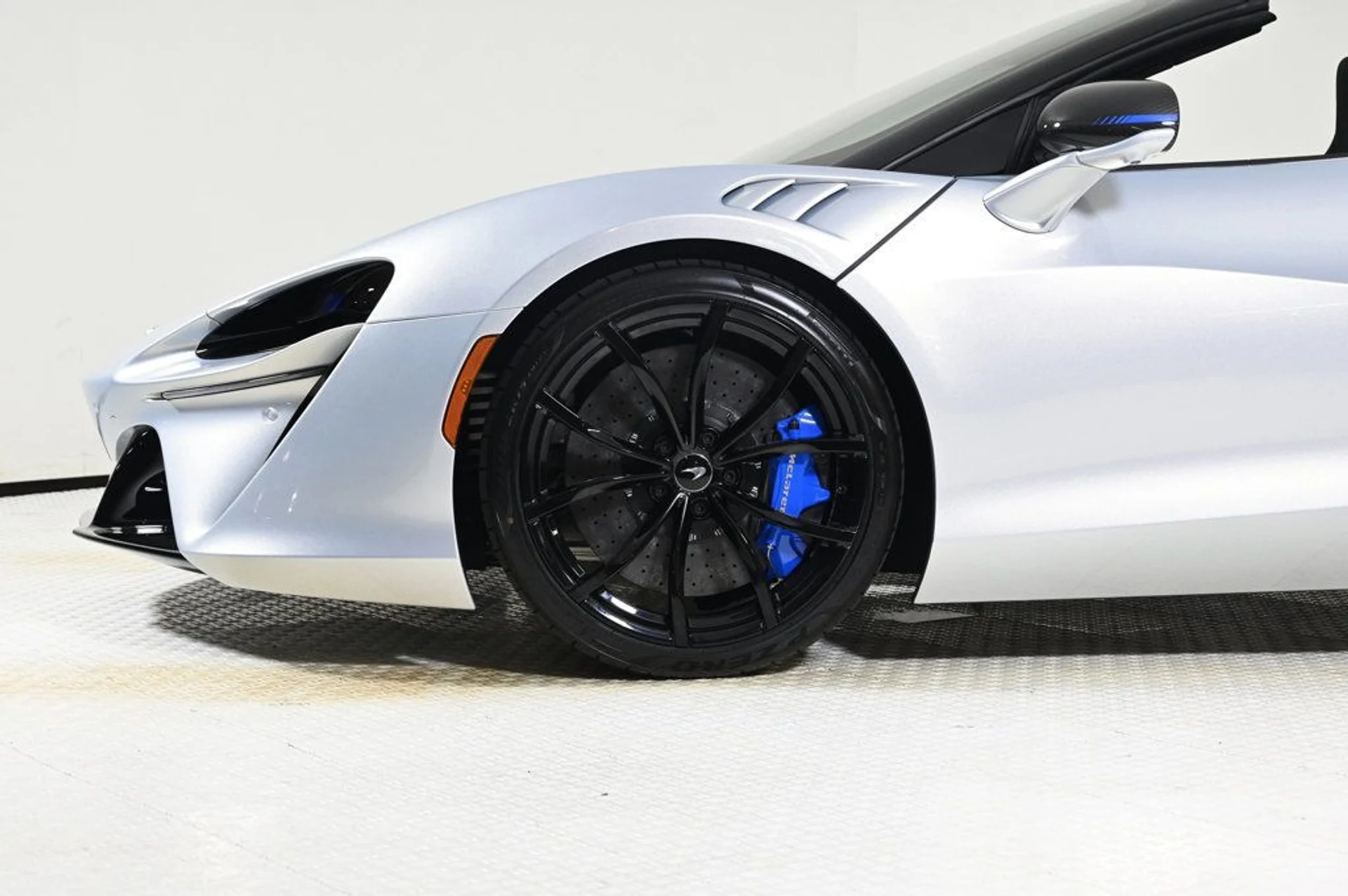 mph023_1556379295_new_2026_mclaren_artura_11350_22950245_23_1024_63b60c8f75