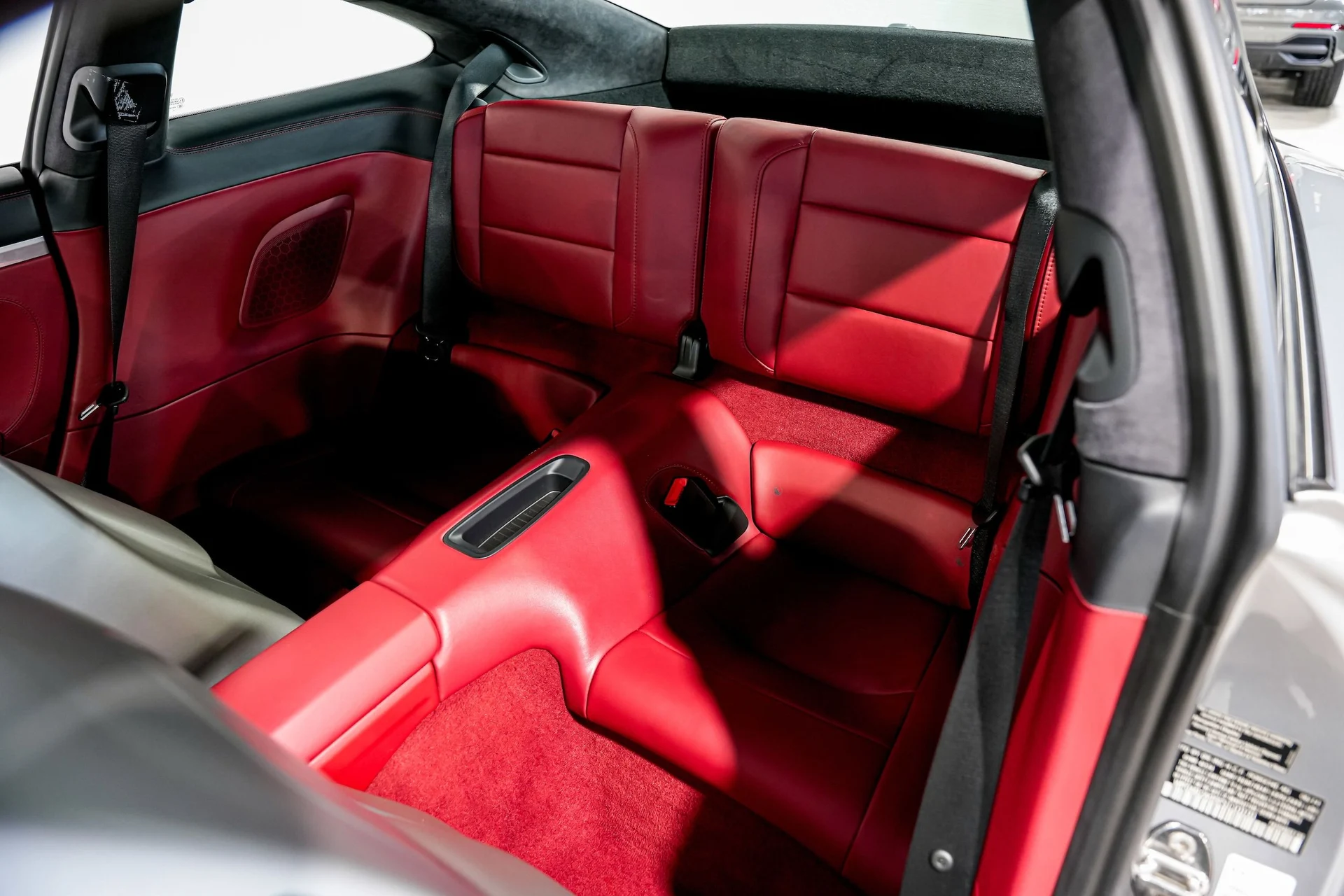 mph023_1560151013_f62810aa129c99349b36f8aa94bffb45x_5e942a98f3