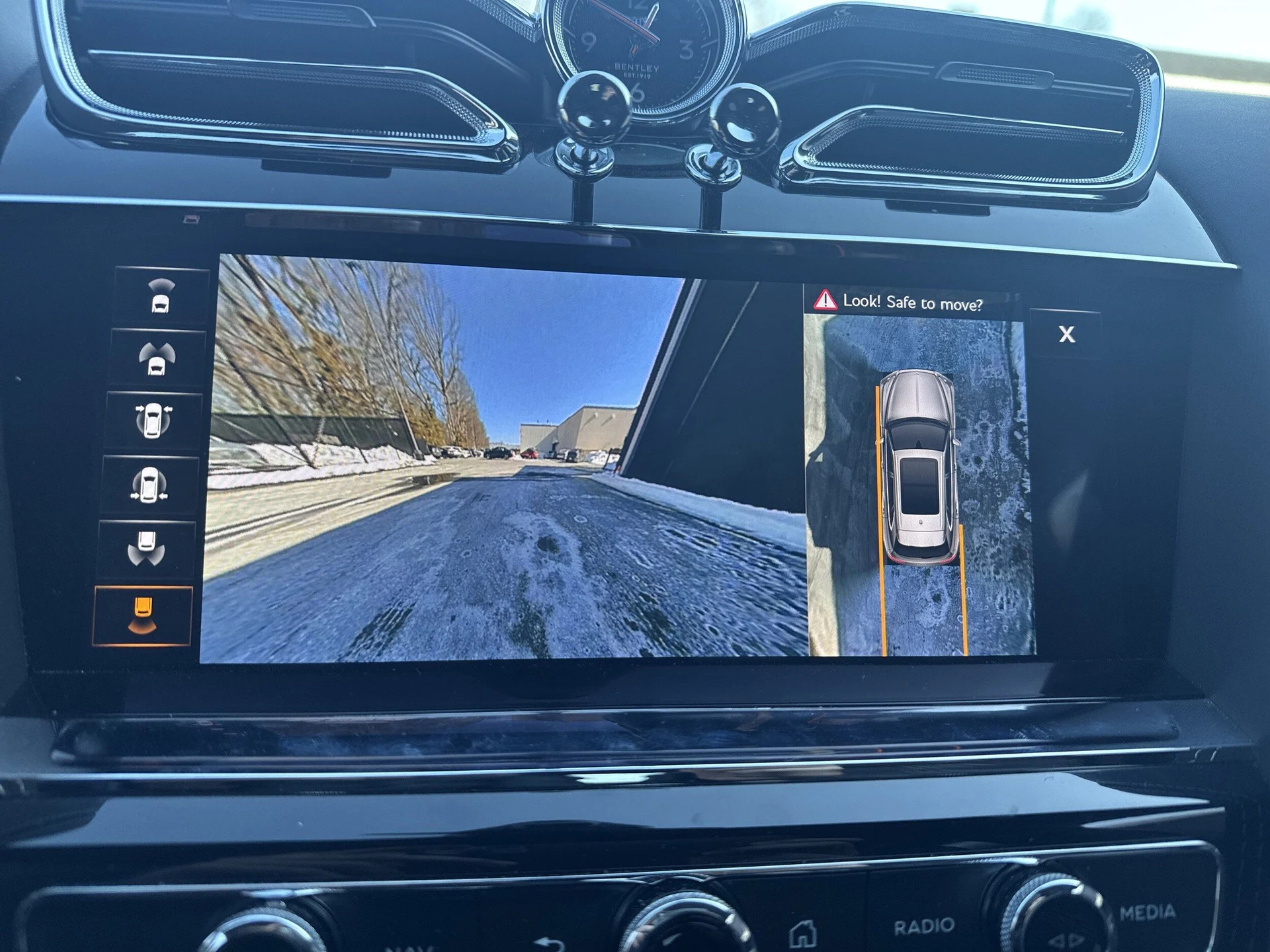 mph023_1561580672_2ac1ffafa711f744dab546456f8a5713x_97a8c4024b