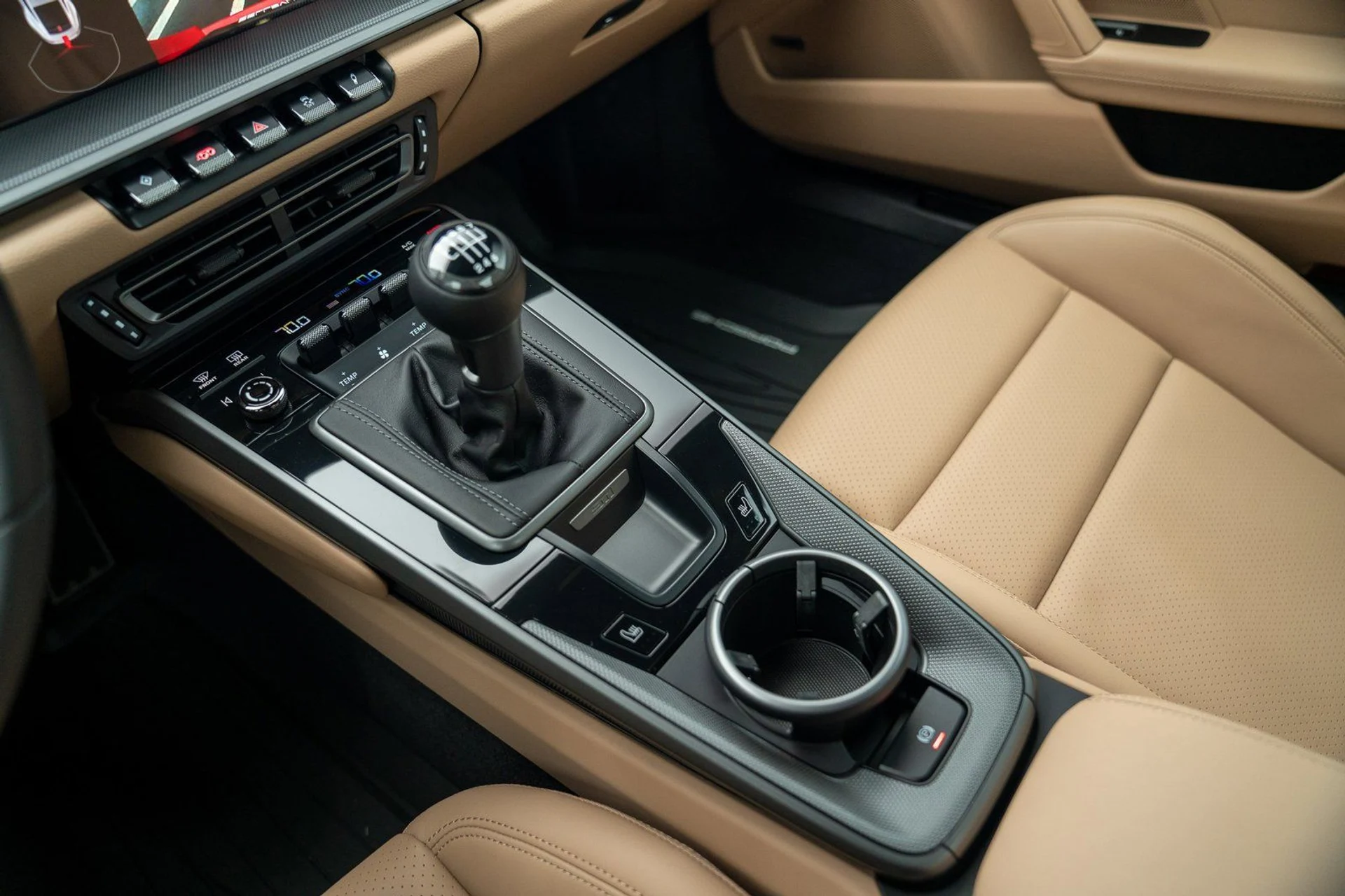 mph023_1566358823_ccc715ef8ed795a853169ee9cff52e71x_edb89b7f37