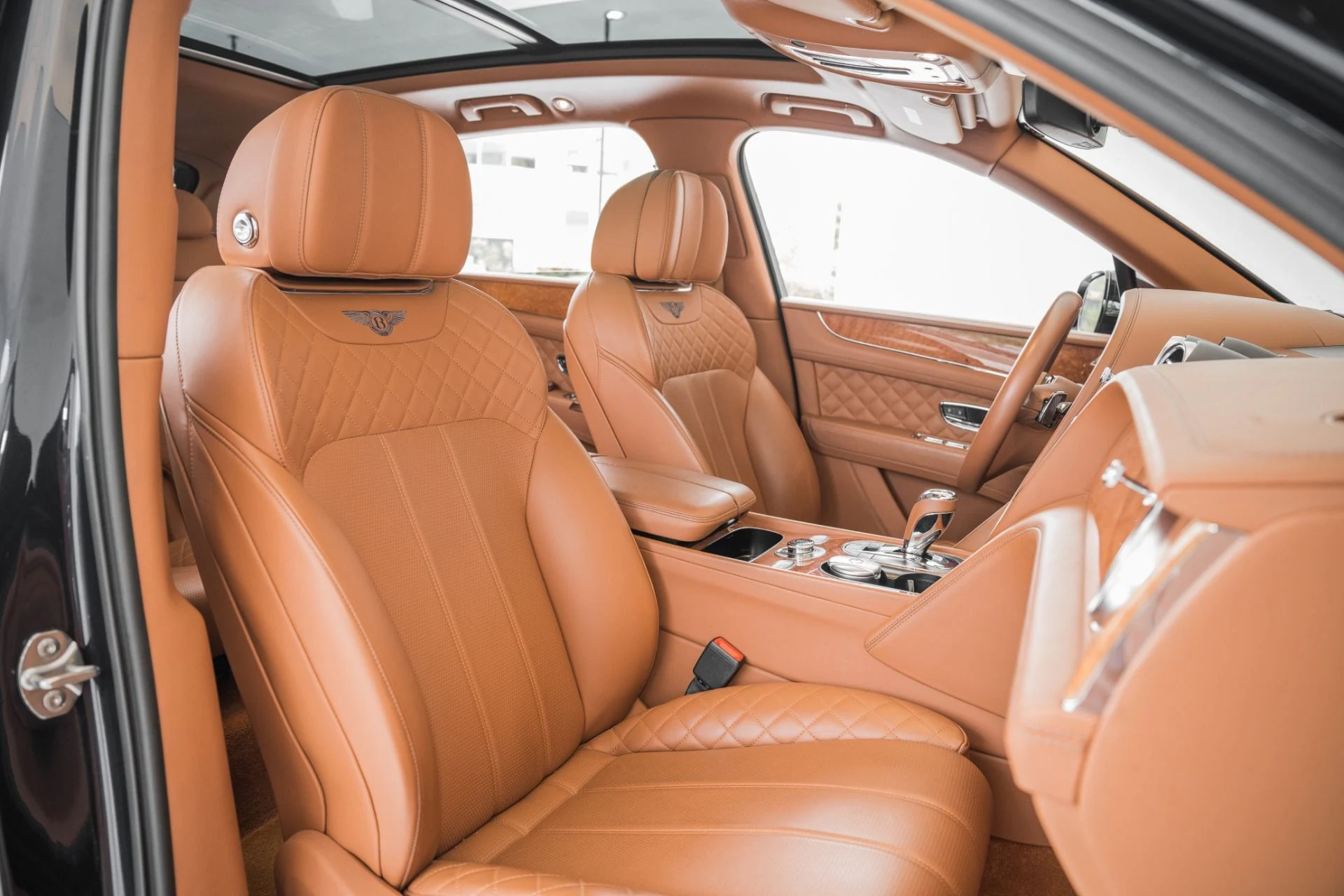 mph023_1576980321_Used_2017_Bentley_Bentayga_W12_1683659019_84862145fe