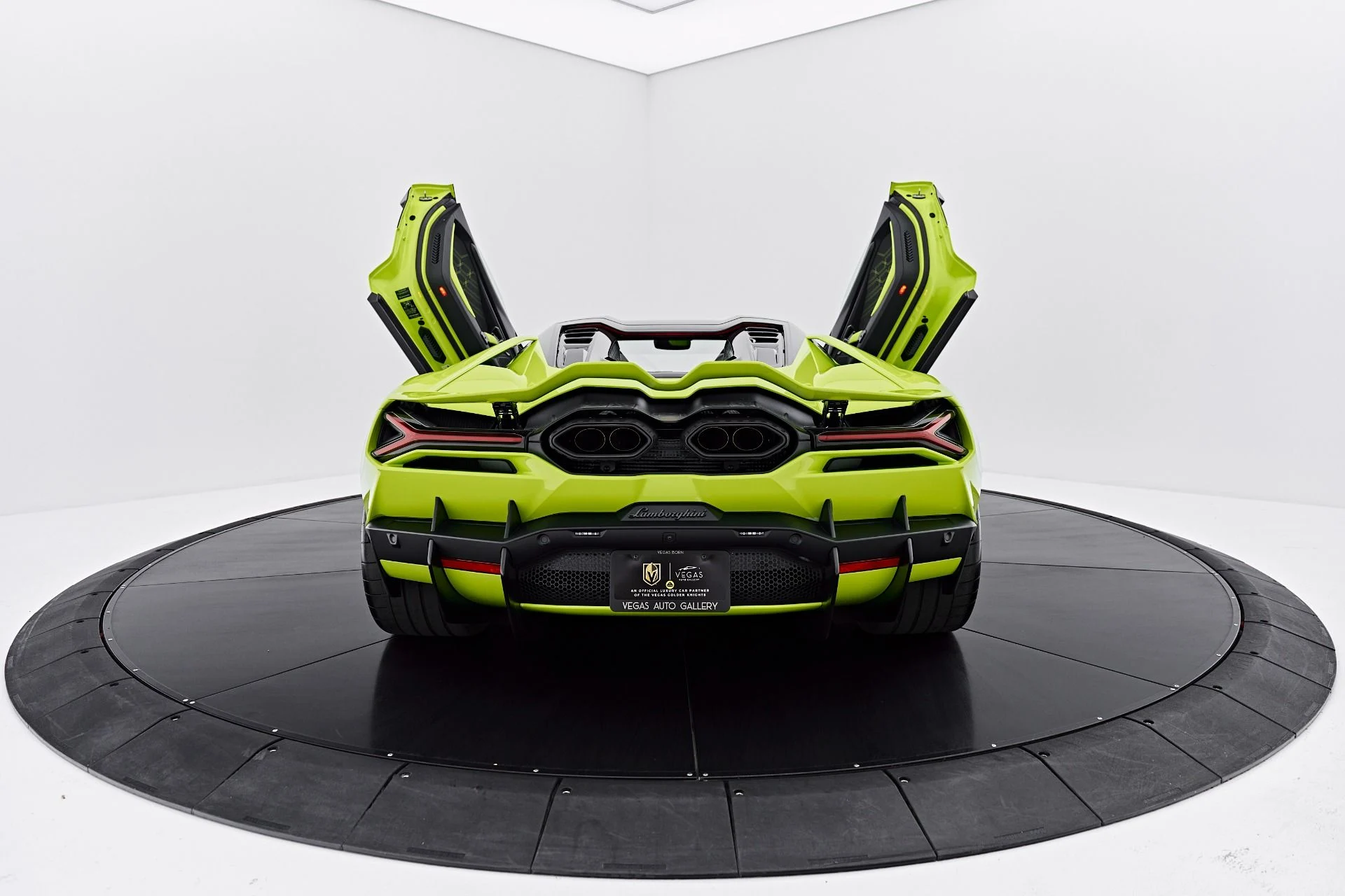 mph023_1584604739_Used_2026_Lamborghini_Revuelto_Base_1788485621_99e9ac49b2