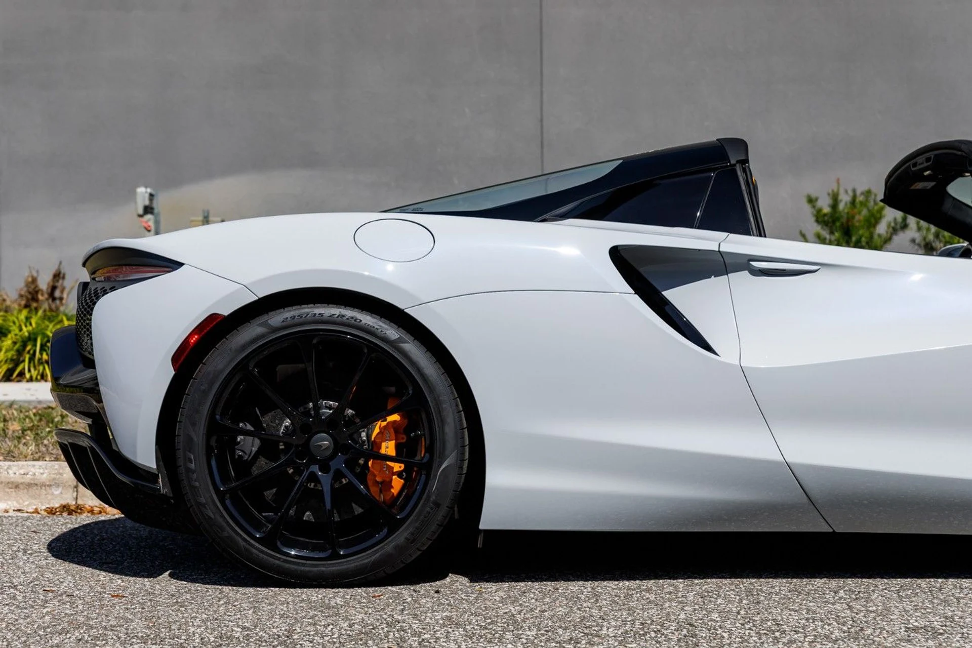 mph023_158574832_473_p24_l_cfad801dff