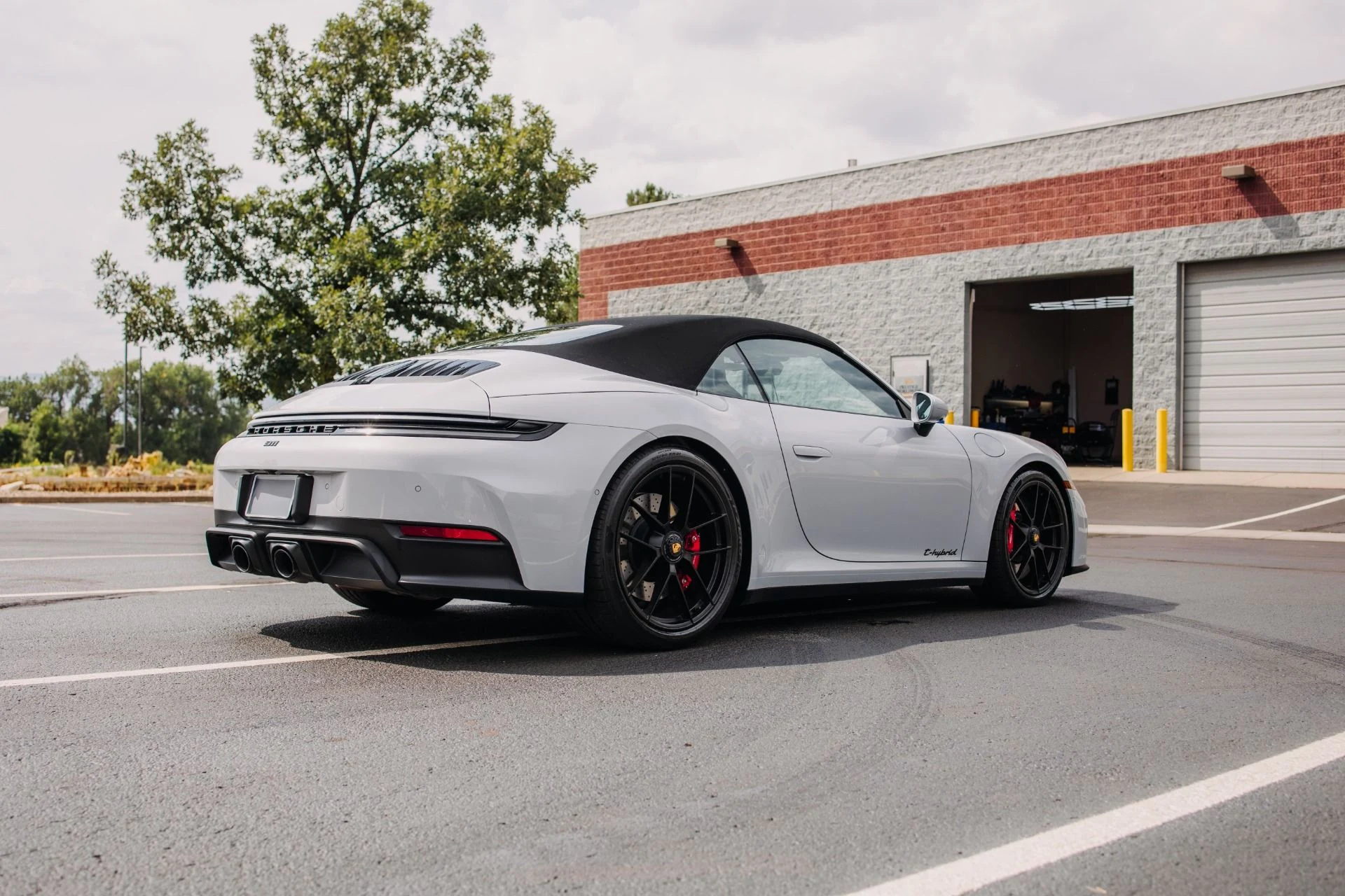 mph023_1587983116_Used_2025_Porsche_911_Carrera_GTS_1755021854_41eb6ac93b