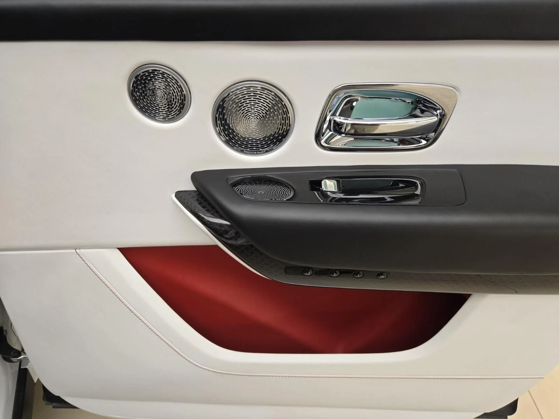 mph023_1597932097_Used_2021_Rolls_Royce_Cullinan_1761977970_91218a6a46