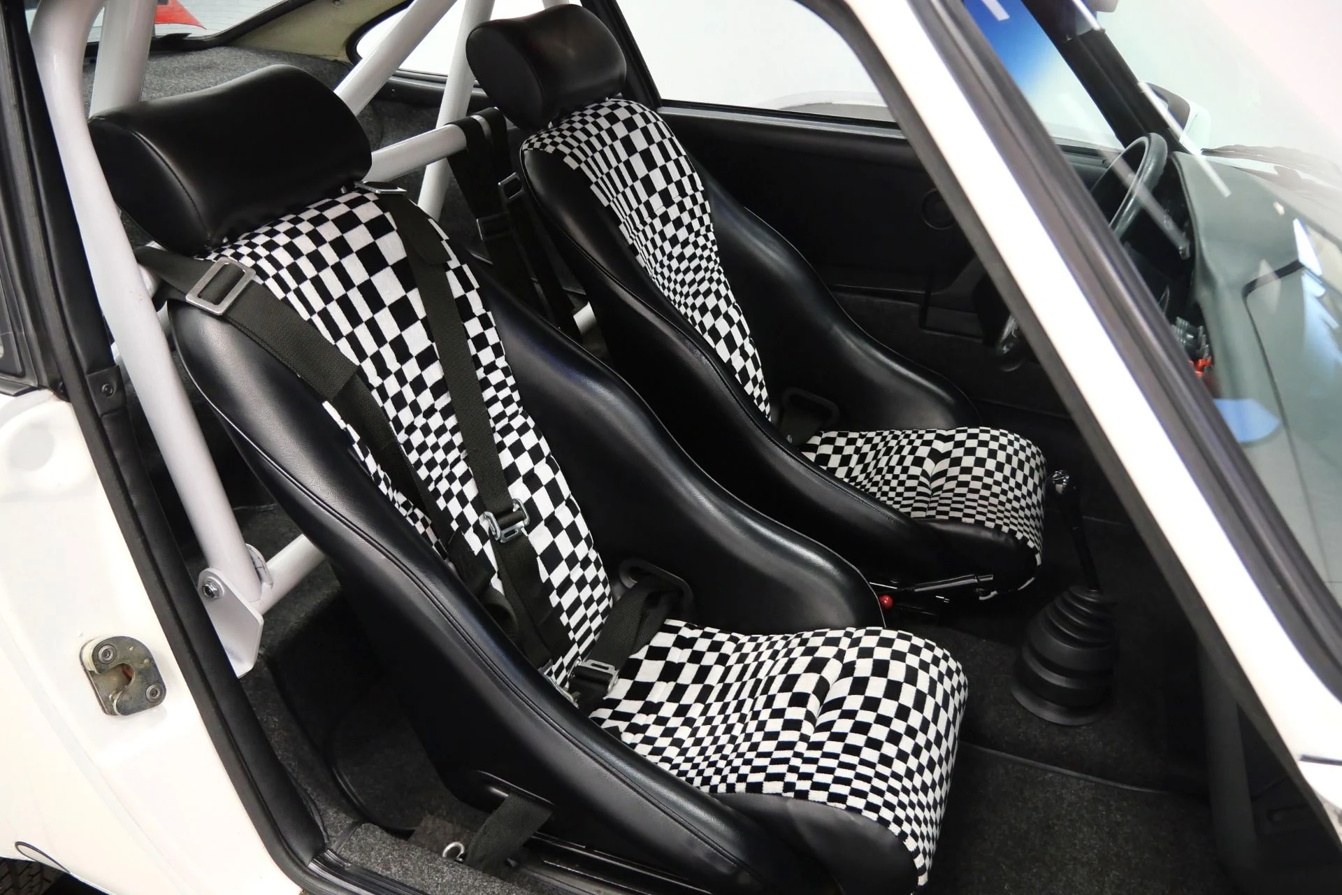 mph023_1600045471_Used_1984_Porsche_911_Ro_W_Rallye_Build_Spectacular_Inside_and_Out_1783533920_e930803b7d
