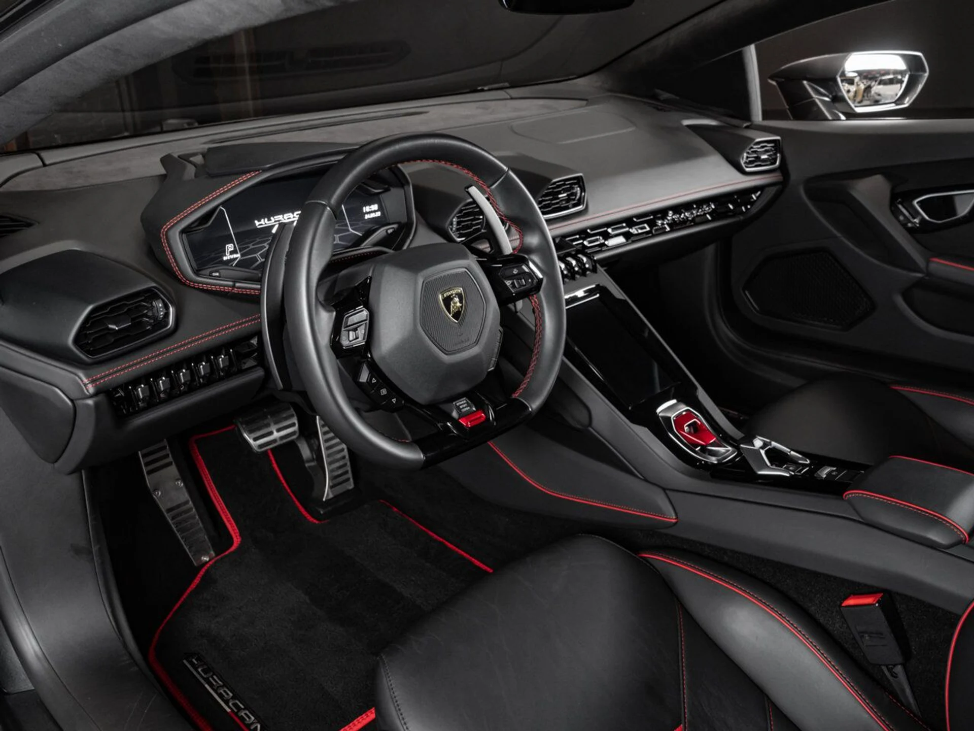 mph023_1602684119_lamborghini_huracan_evo_2020_768a3f6d99