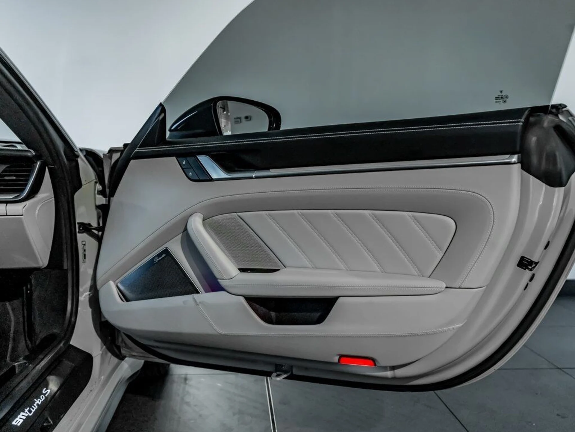 mph023_1611597569_e763132e26a59359d7d8c491f0329f2a_6dedcdbe6f