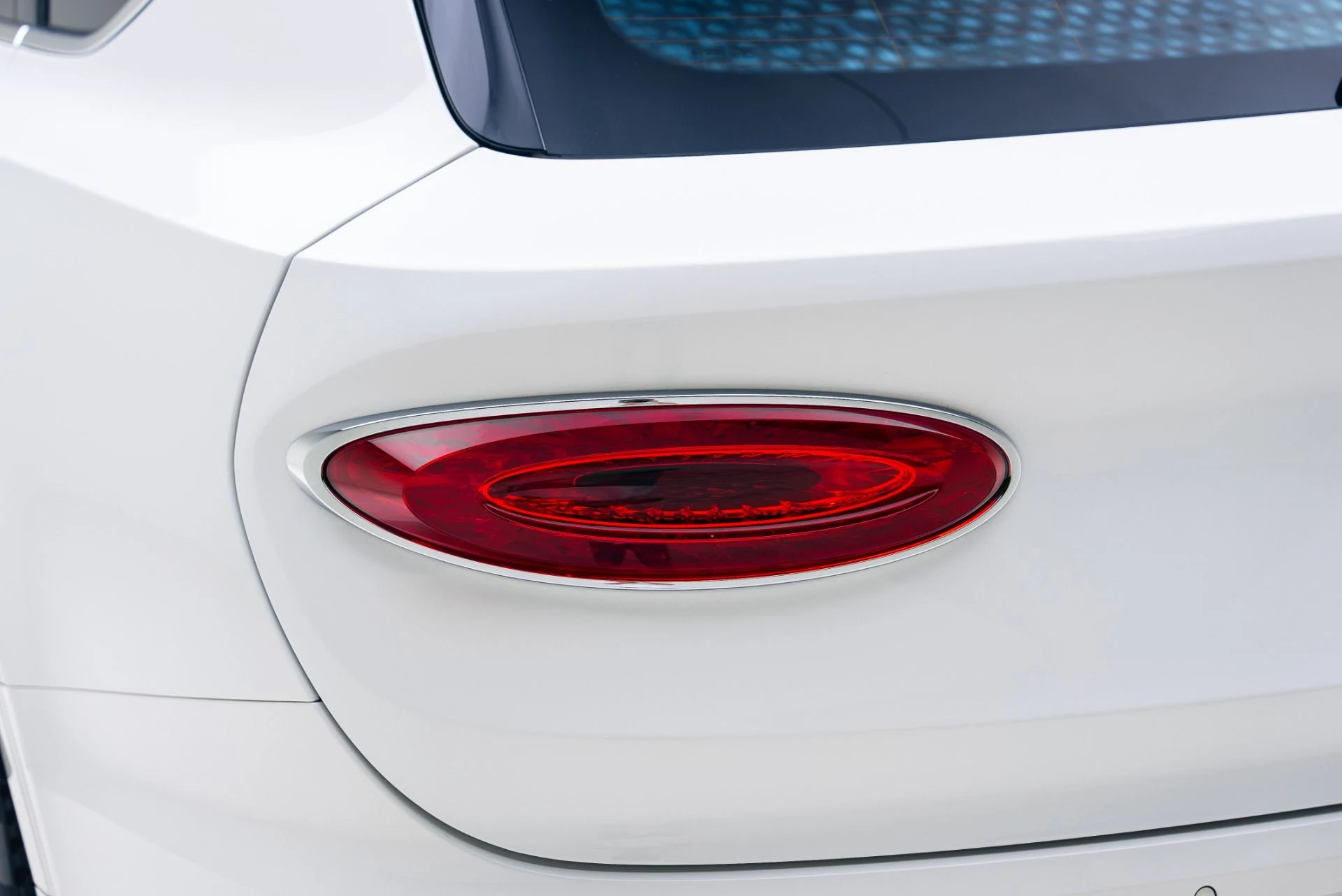 mph023_1612201091_Used_2024_Bentley_Bentayga_V8_1765307017_0e019e44a9