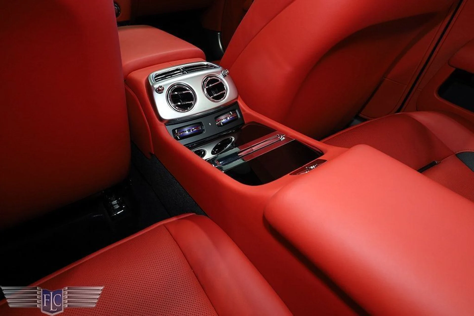 mph023_1619082453_used_2021_rolls_royce_dawn_convertible_9689_22905952_24_1024_43f602f20d