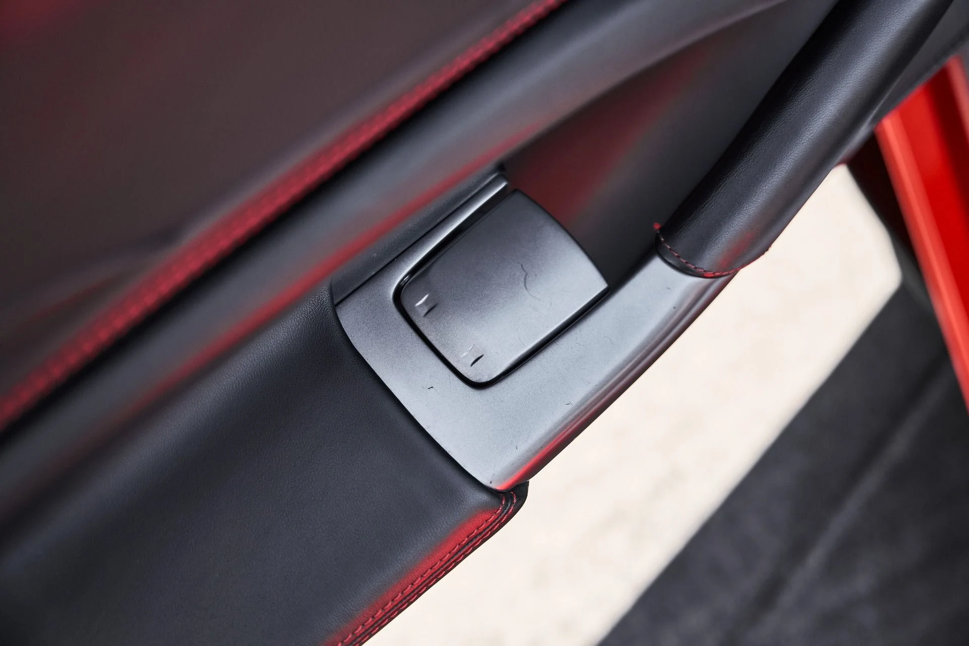 mph023_162472437_Used_2023_Ferrari_F8_Spider_Base_1774742627_7216e8c296