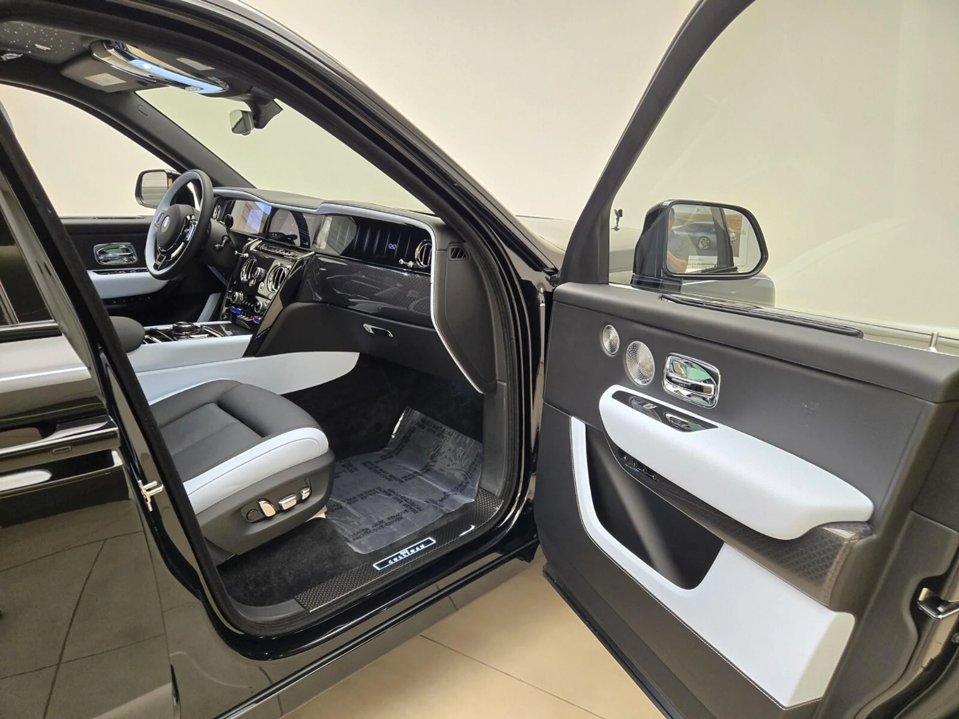 mph023_1626033105_New_2026_Rolls_Royce_Cullinan_1768889993_bfe4f9d510