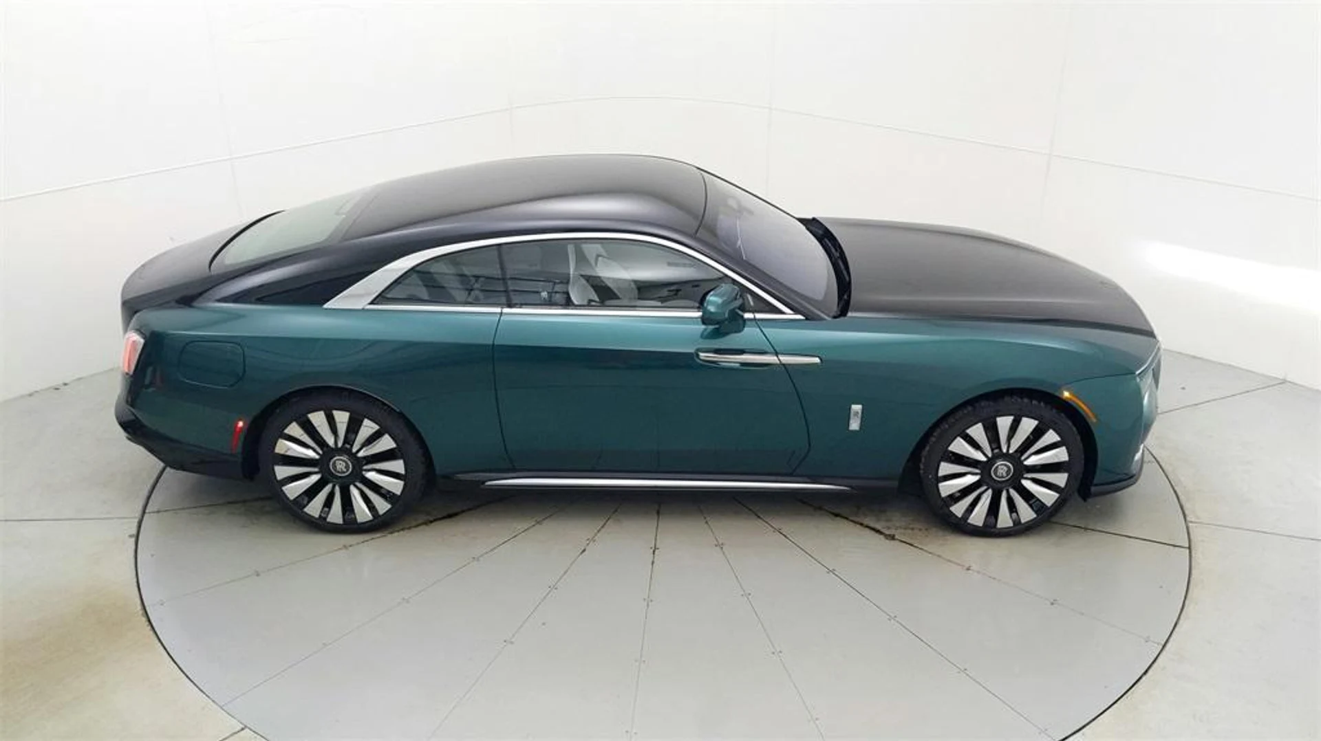 mph023_1631893023_AY_Jp_Ci_IL_Gy_Ys_R_Rv_x_Dov_Hjp_C_c_a9bbe4f366