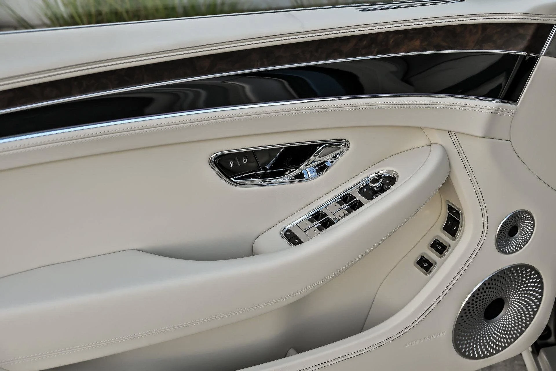 mph023_1633208693_168b30fa159d4b89bada90c062edb407x_58a3d61ee1