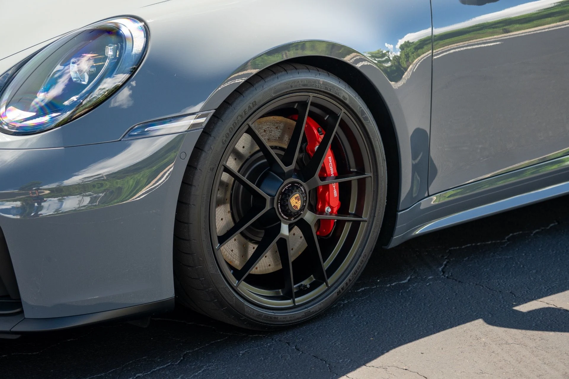 mph023_1634311407_Used_2025_Porsche_911_Carrera_4_GTS_1758912978_ab0acef107