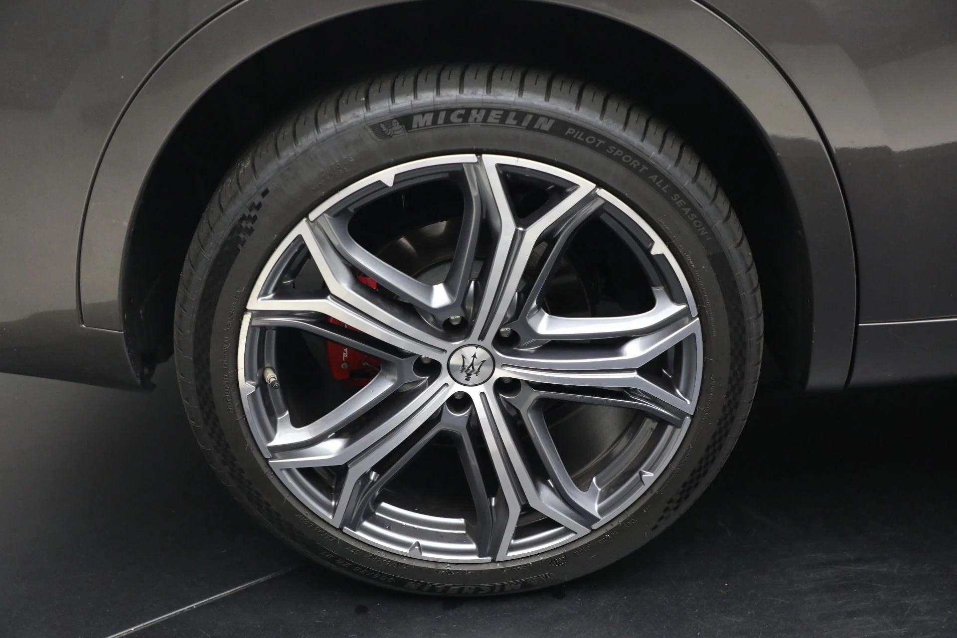 mph023_1635599537_Used_2023_Maserati_Levante_Modena_1784320725_702619c36a