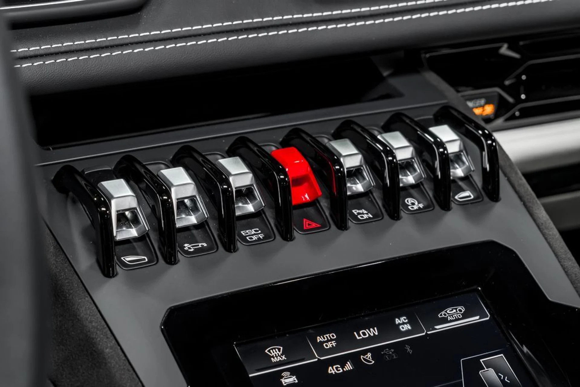 mph023_163649054_b66c22ddc676bf8bf876c6b9b0ff8545x_00009f83af