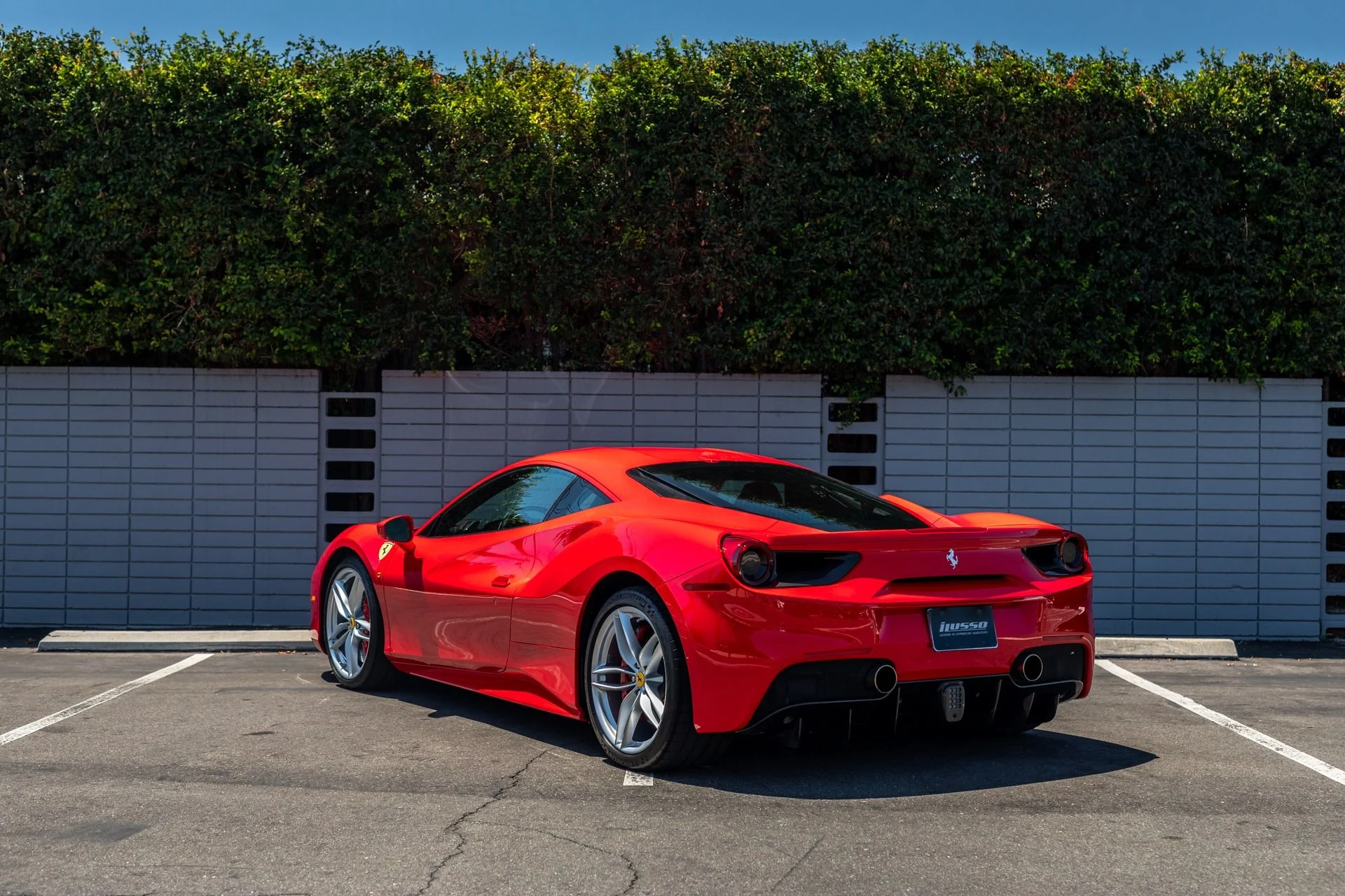 mph023_1636972016_Used_2016_Ferrari_488_GTB_1754854720_c075ca68fd
