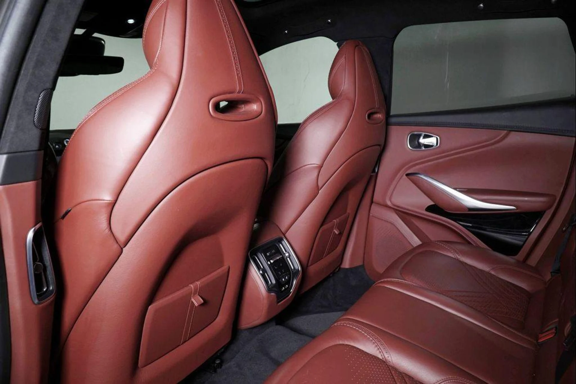 mph023_1638839961_r_QKH_Ol_V2_By9_Rs_Hec_Xq_Nmnj11_Uhc_3a13f6dc4b