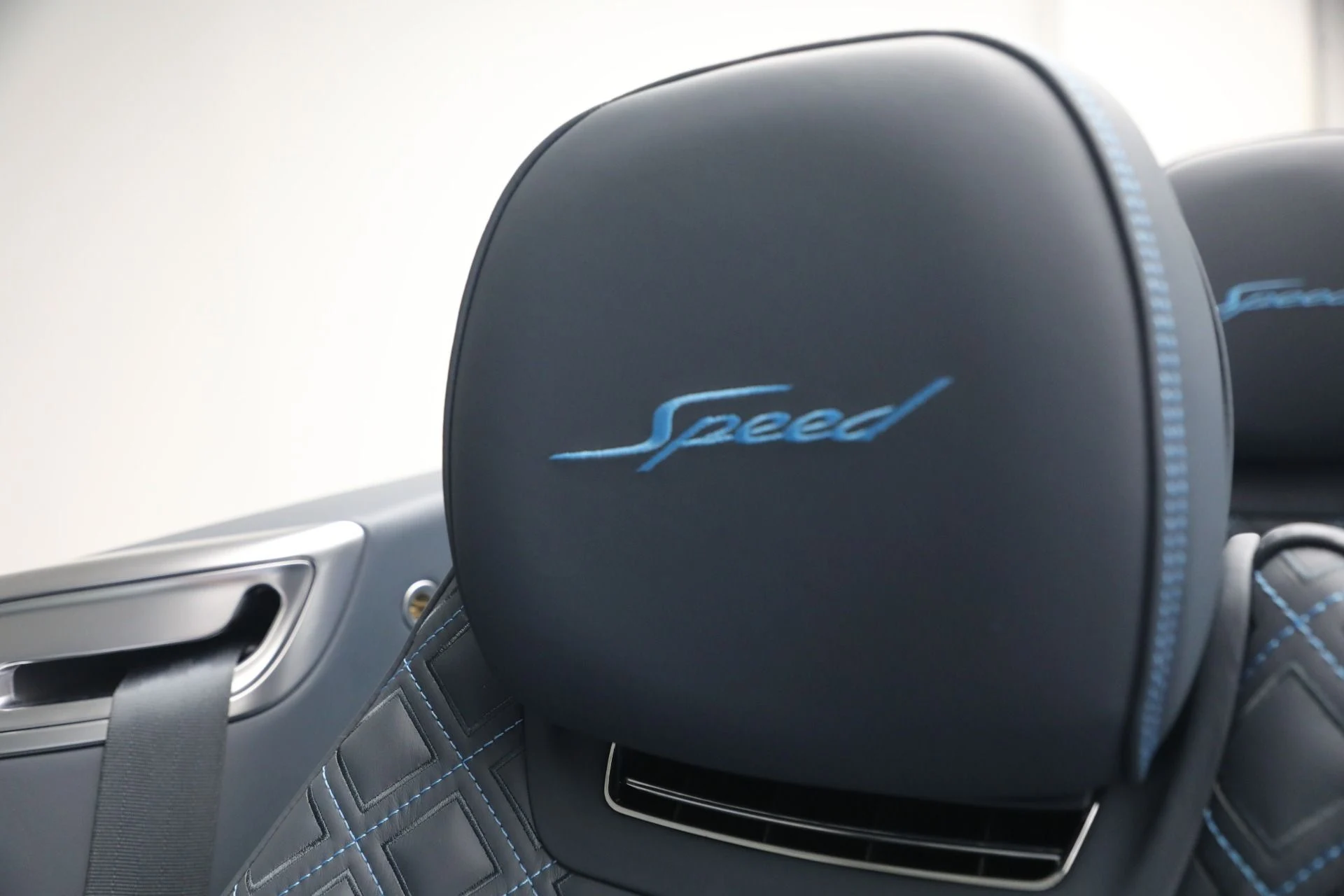 mph023_1643944868_Used_2024_Bentley_Continental_GTC_Speed_1786737843_73dd399071