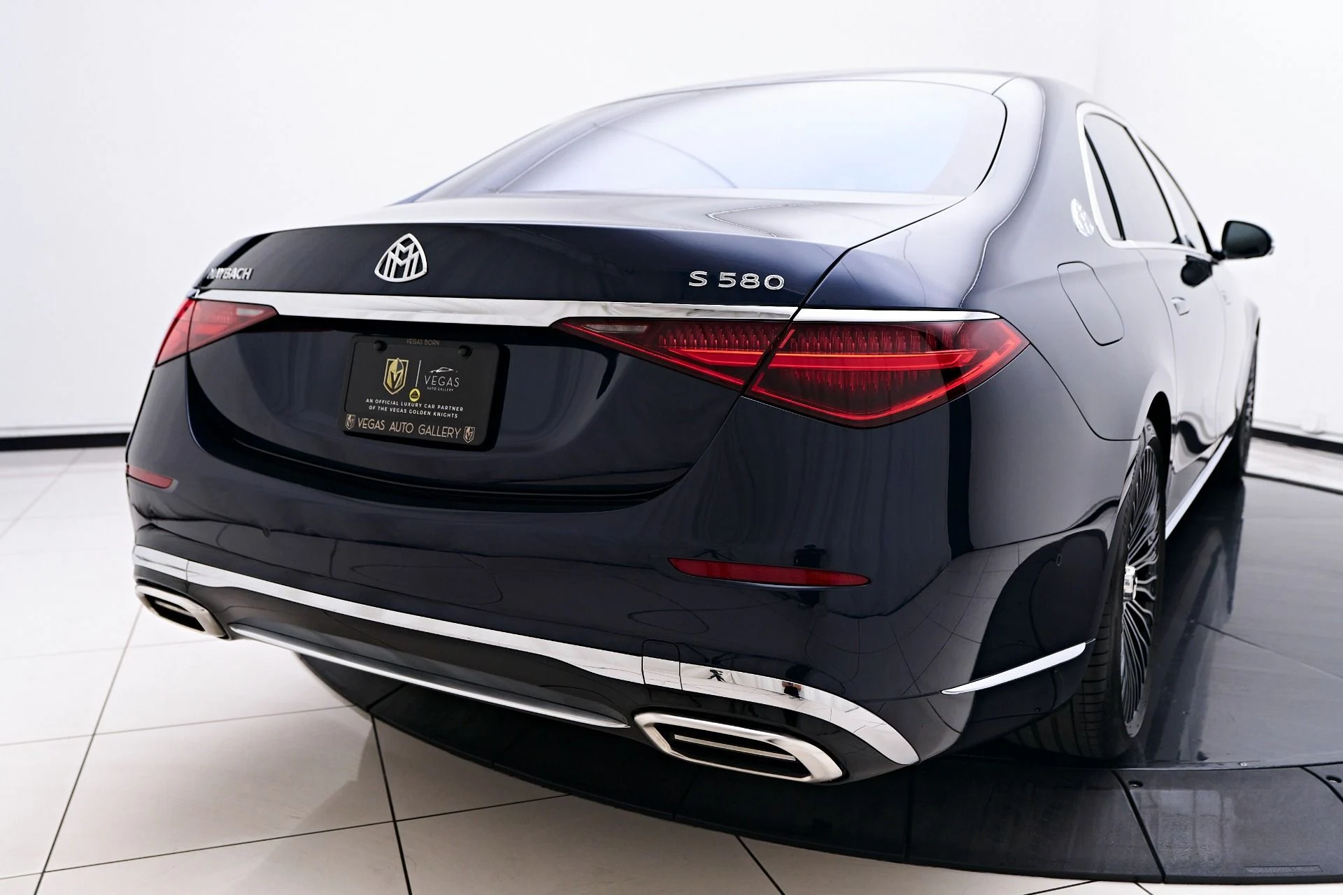 mph023_1646889179_Used_2023_Mercedes_Benz_S_Class_Maybach_S_580_1755633550_bf1a6337e5