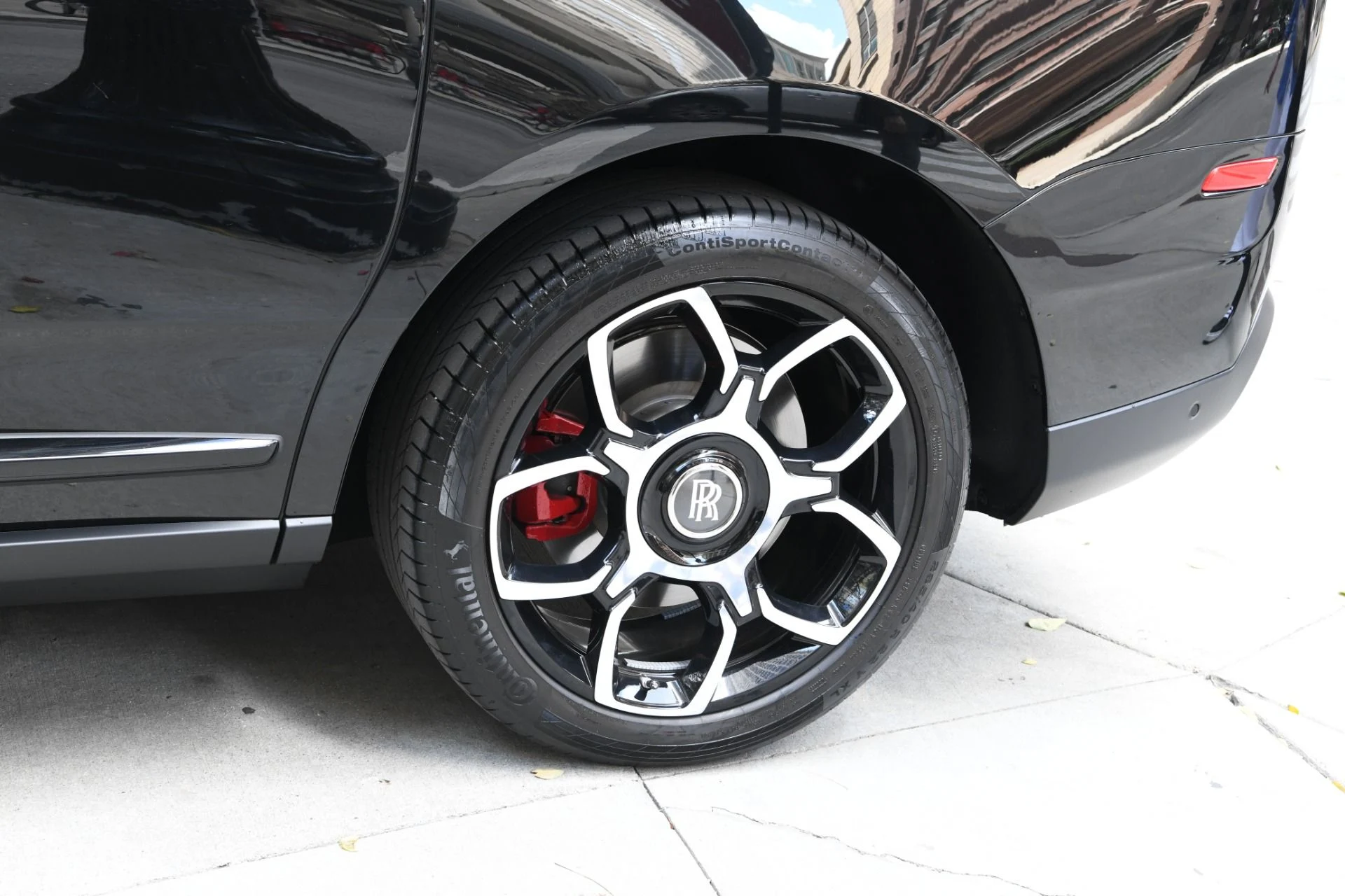 mph023_165119405_10854_p25_l_3906b39673