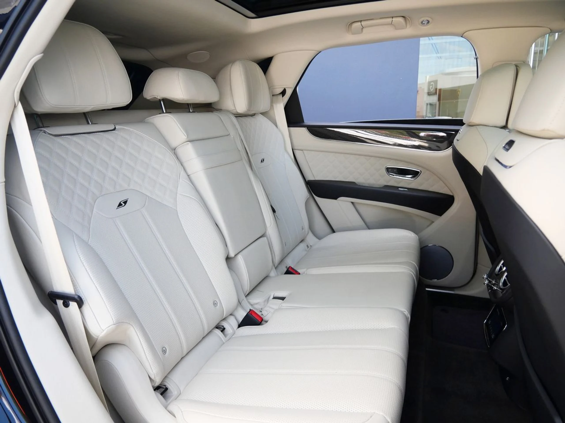 mph023_1656565021_b9571f7ed17812ad99dbff515401f6d9x_4fd0189218